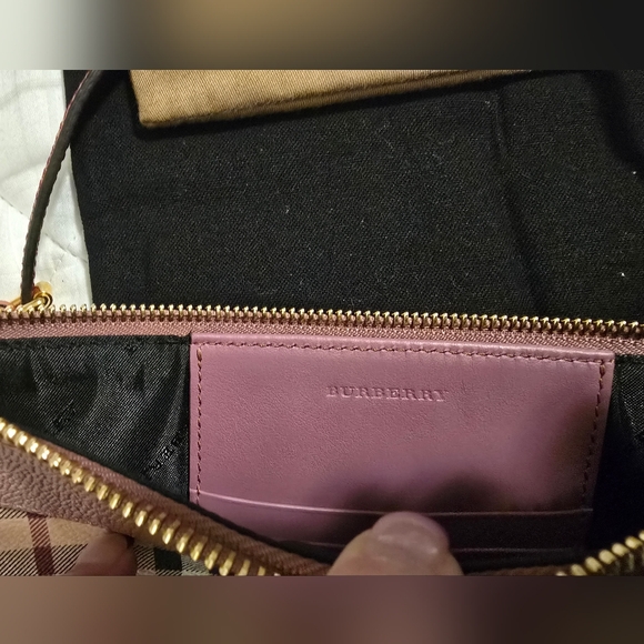 BURBERRY pink house check crossbody bag.   Like new and AUTHENTIC. - Picture 6 of 6